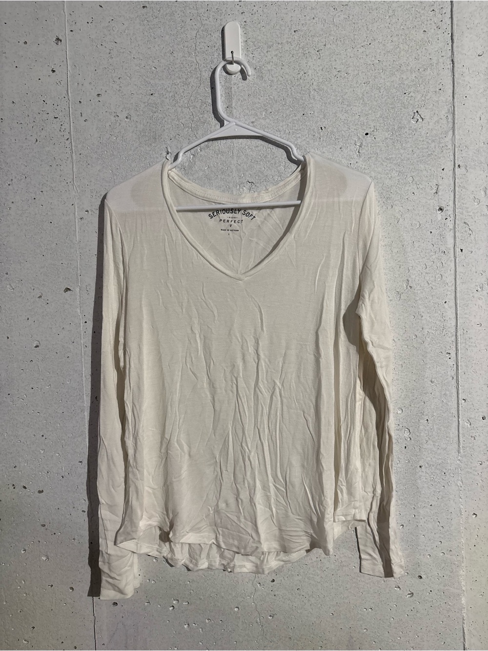 Aeropostale Seriously Soft Perfect V Long Sleeve Tee | Size: Large